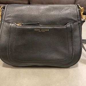 Marc Jacobs Empire city messenger cross body-black